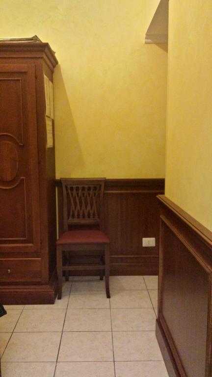 3 Lati Di Pitagora B&B Rome Bagian luar foto