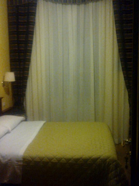3 Lati Di Pitagora B&B Rome Bagian luar foto