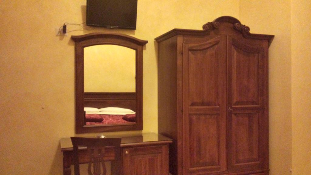 3 Lati Di Pitagora B&B Rome Bagian luar foto